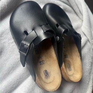 Birkenstock women  Black Slippers
